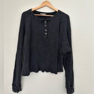 Charcoal Waffle Knit Button Up Size L Talulah